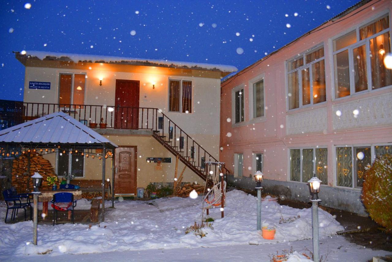 House In Mestia Exterior foto